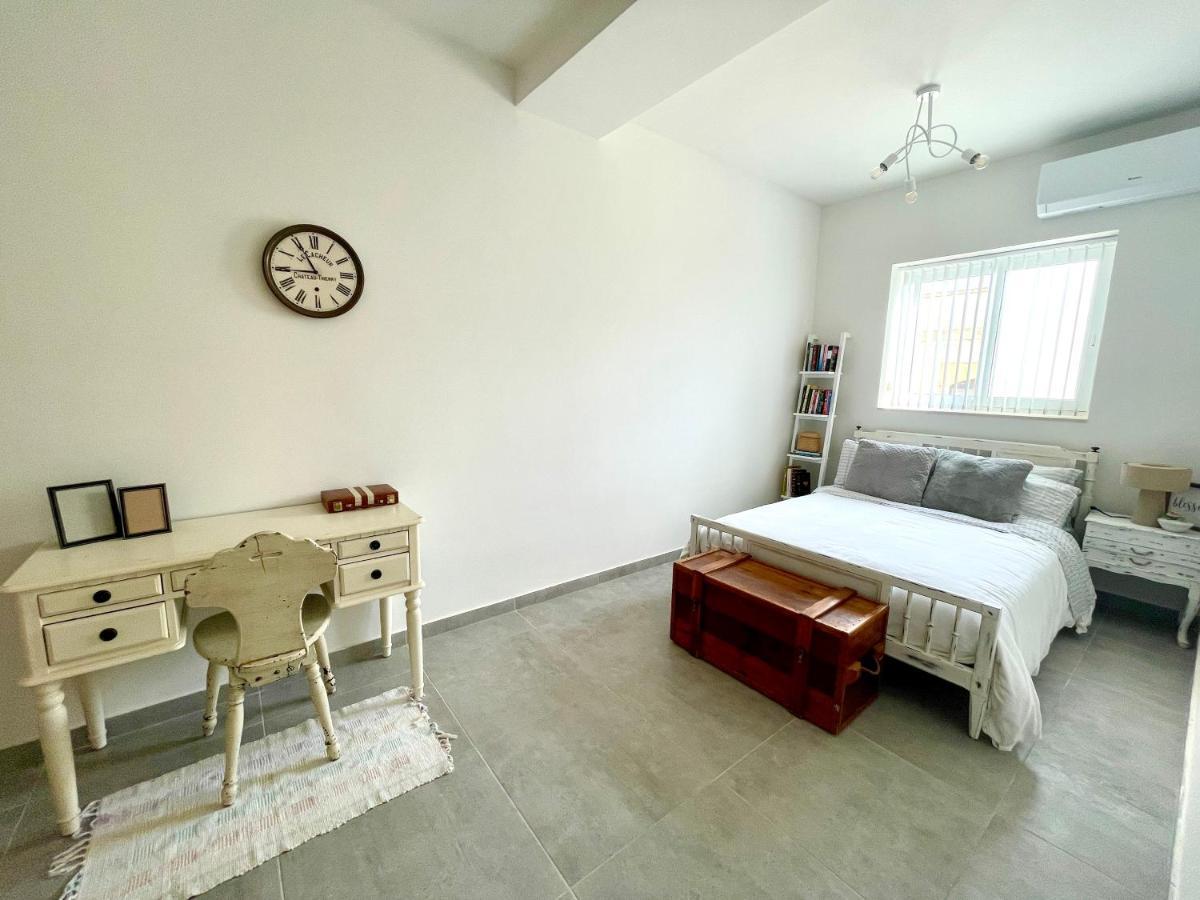 Ta Phyllis - Apartments & Villas With Sunset & Sea Views Għajnsielem Exterior foto